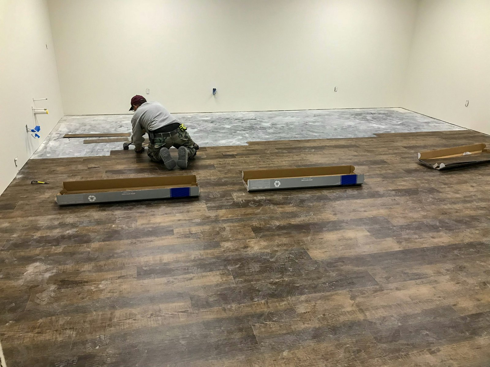 Putting down laminate flooring